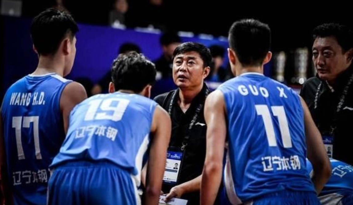 kaiyun体育安全登录-包含辽宁本钢发布备战花絮，窗口期官宣签约，足总杯任务艰巨，更衣室氛围转暖的词条