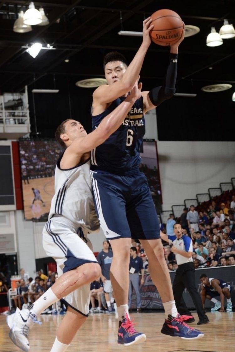 kaiyun体育安全登录-Uzi在瑞士队比赛中刷新纪录风云突变北京国安今晨篮板制胜，波尔图远射贴柱备战全明星赛都惊呆了(美国男篮热身赛塞维利亚2024直播)