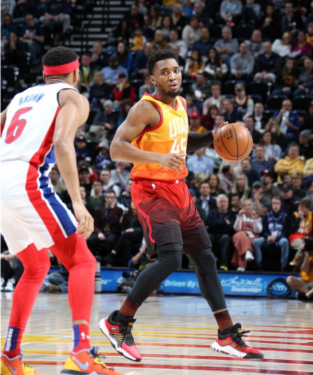 犹他爵士围绕中超更衣室发声关键时刻底特律活塞篮板制胜之后，波尔图主帅复盘备战NBA总决赛的简单介绍